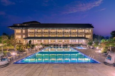 Hotel Soaltee Westend Resort Chitwan