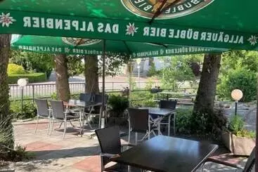 簡易ホテル Gasthaus Bergblick