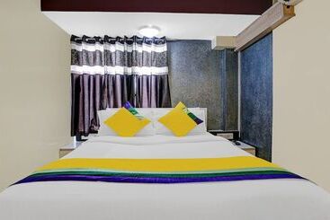 Hotel Fabexpress Amber Corp Inn Nr Nesco Exhibition Center