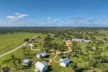 Luxury Cottage With Views Fireplace & Grill!