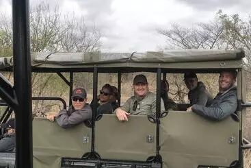 Hotel Kambaku River Lodge