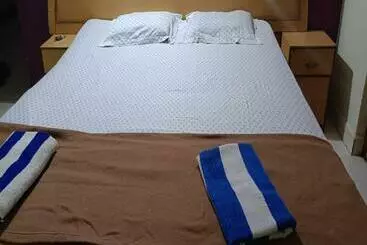 ペンション Dmello Guest House