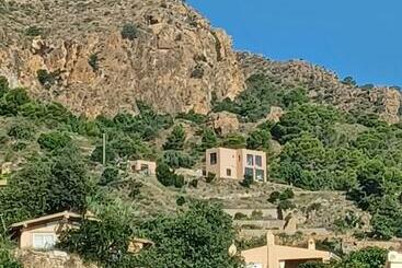 ホテル El Castillo De La Mora