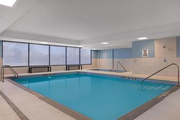 Szálloda Holiday Inn Express & Suites St Thomas