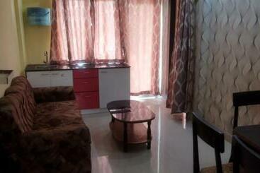 公寓式酒店  Krishna Seasight 2