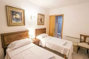 Hostel L Hostalet Guesthouse