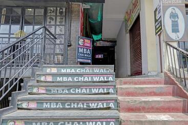 Oyo Flagship Hotel Kashi