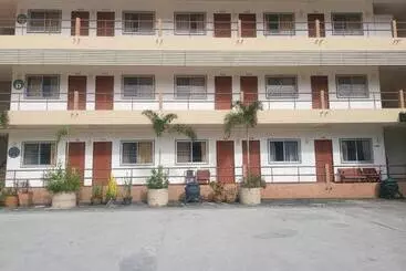 Hotelli Ekaluk Place Inn