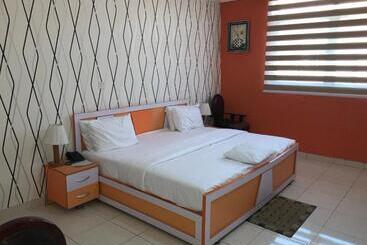 Springpark Yaad Hotel & Apartment Ikoyi