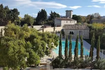 هتل Hôtel Le Mas Saint Joseph