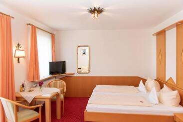 Отель Restaurant Frühlingsgarten