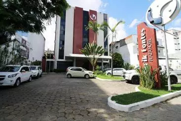 Hotel Tarik Fontes Plaza