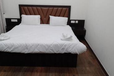 هتل Govindam Elite