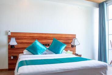 هتل Maaniya Palace