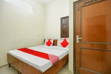 Hotel O Wave Inn Guest House