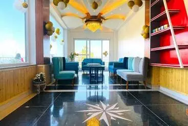 Hotel Wood Stock Luxury A Boutique Property Penthouse Open Air Restaurant & Terrace