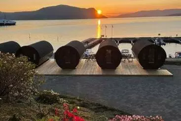 Lomakeskus Sleeping Barrel Lodge Smaken Av Ryfylke Event As, Drives Ikke Som Hotell