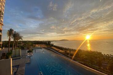 アパートホテル Apec Mandala Mũi Né