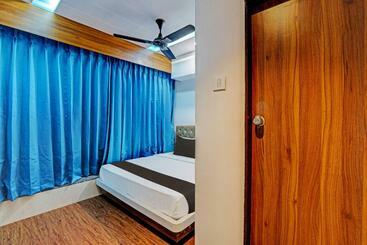 Collection O Hotel Swarg