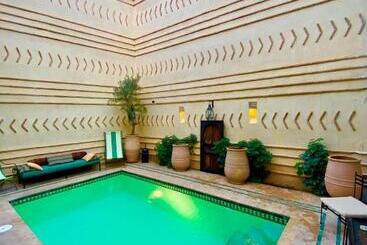 پانسیون Dar El Hana