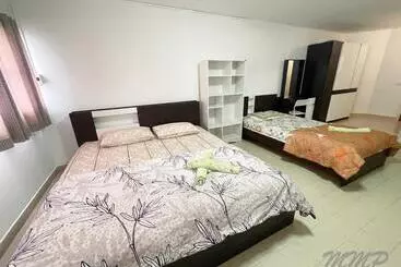 ホテル Popular The Best Muangthongthani 日常房间公寓