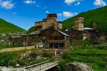 پانسیون Guesthouse Divo Hut