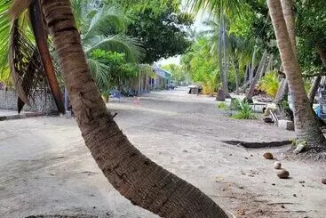 هتل Fehi Velaa Stay