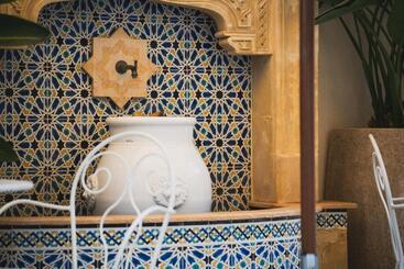 Hôtel (catégorie 1/2 *) Riad Comfort Rooms