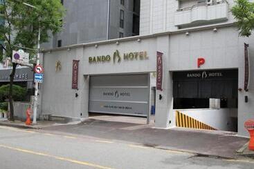 Hotel Bando Tourist