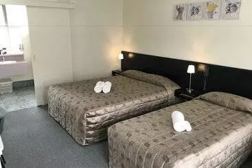 Legends Motel