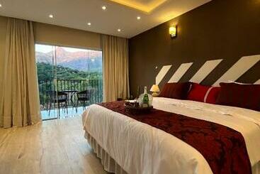 Albergue Pousada Granja Santa Barbara