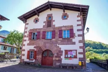 ユースホステル Amaiurko Aterpea