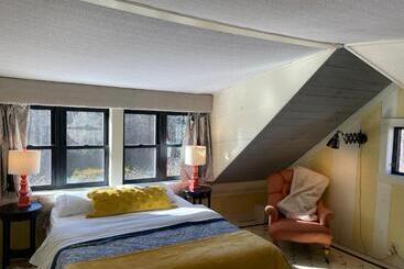 Pansiyon The Four Pillars Farmstead