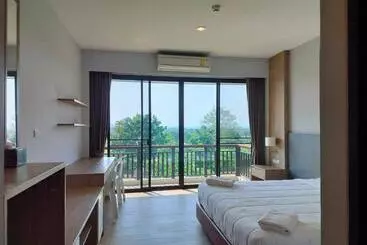 ホテル ศูนย์อบรม Greatland Glamping Khao Yai Resort
