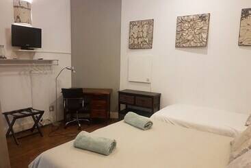 הוסטל Pretoria Backpackers