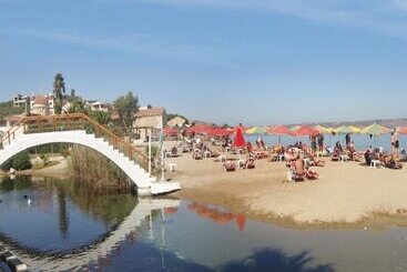 ツーリストアパートメント Asterias Studios & Apartments