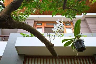 هتل Hanging Garden Hoi An