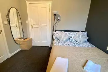ペンション 16 Pilrig Guest House