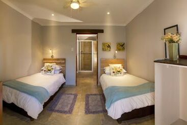 Pension Lauricedale Country House