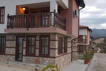 Pensionat къщи за гости с. любовище