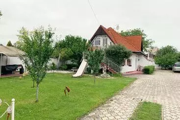 Peter S Apartments Siófok