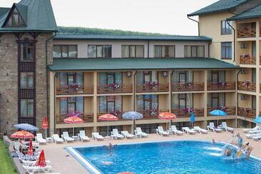 Otel сонячна долина готель фортеця