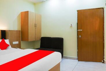 Hotel Collection O Sri Subhamastu Grand