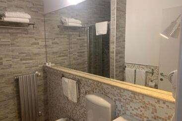 Хостел Malpensafiera