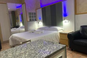 Хостел Malpensafiera