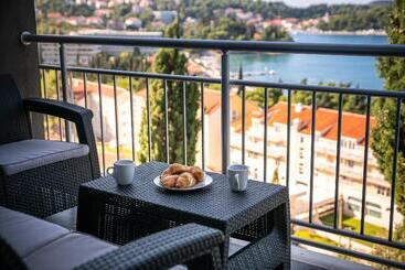 Hotelli Apartments Didan