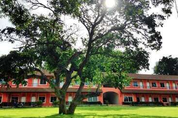 فندق Aurora Resort Kanchanaburi