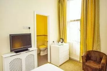 هتل Crofton House