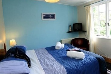 بنسيون The Driftwood Spars