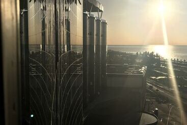 هتل Euphoria Batumi Convention & Casino